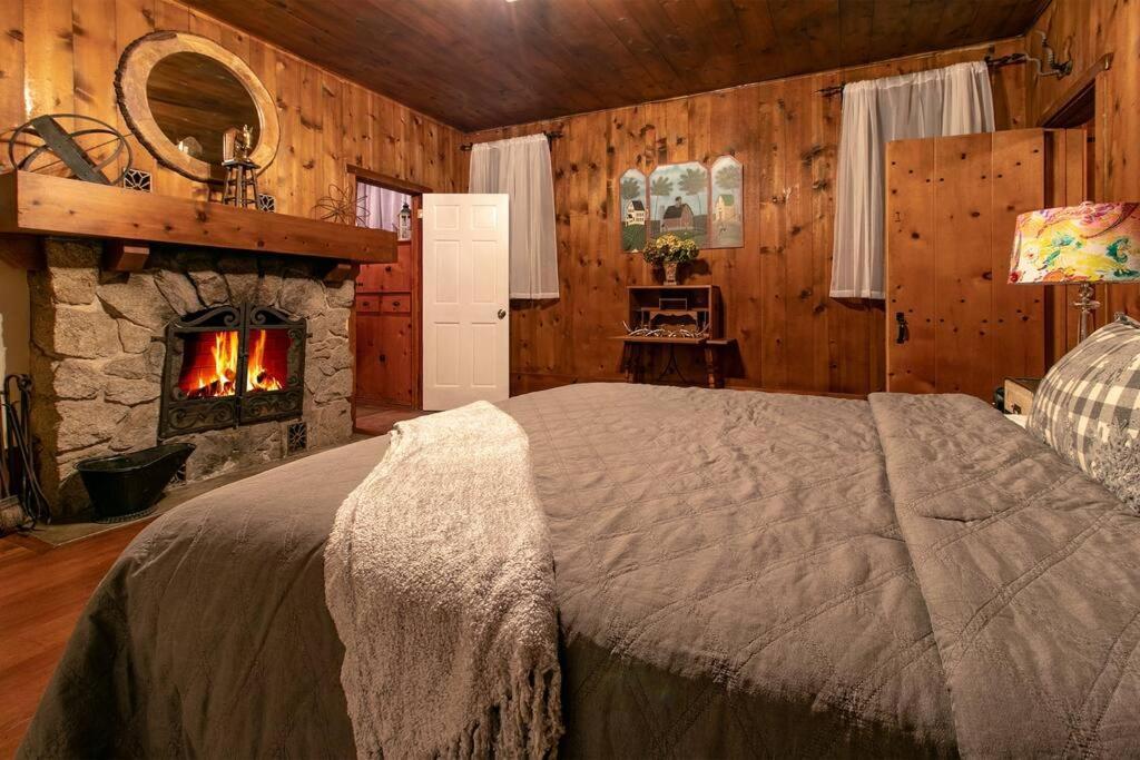 The Lodge At 11 Chimneys Idyllwild Exterior photo